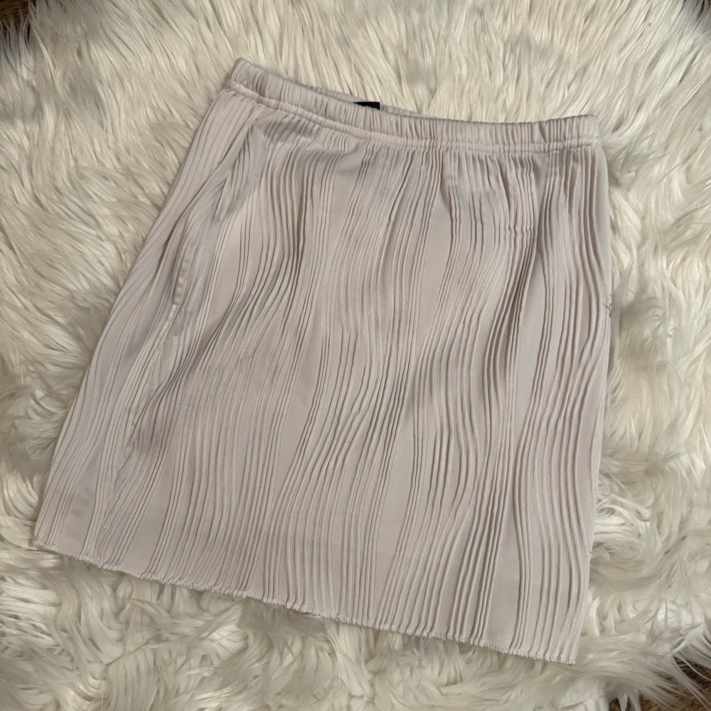SHEIN Pleated White Mini Skirt Size XXS - Picture 1 of 4